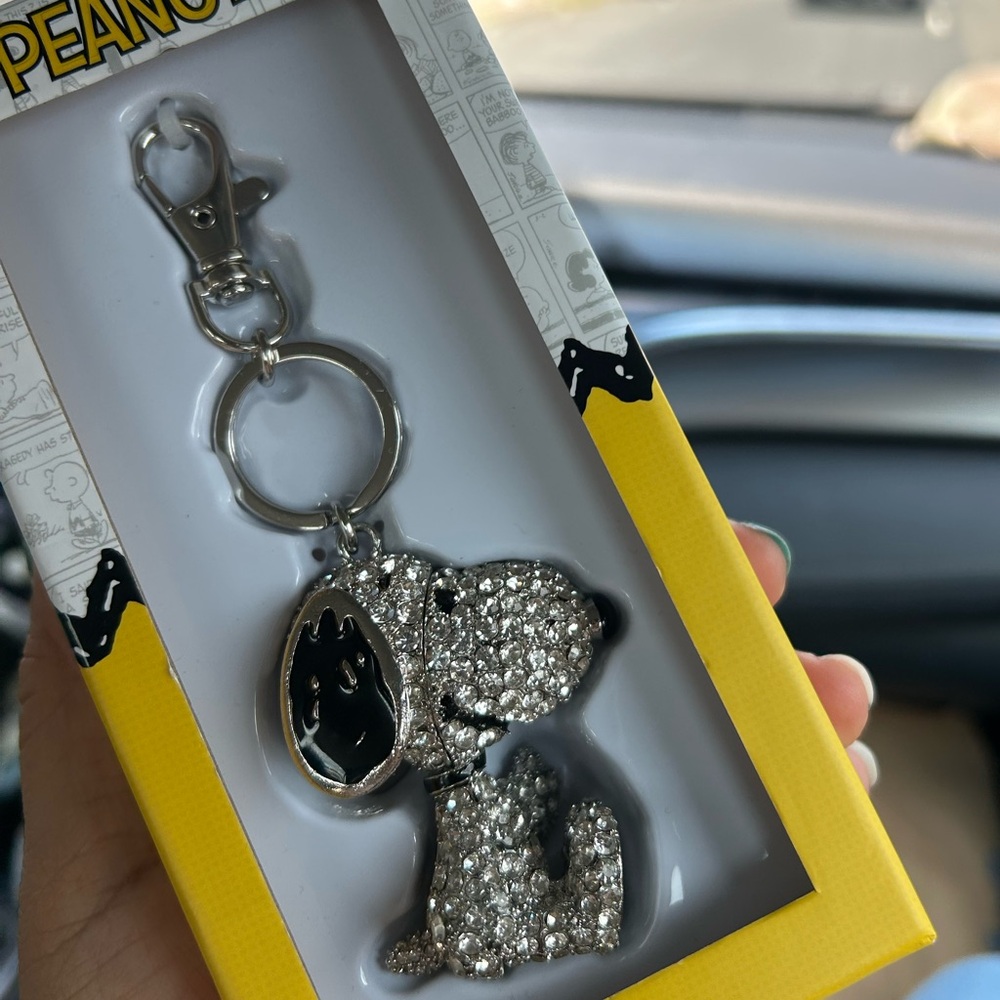 Peanuts Silver Small Dog Charm Keychain